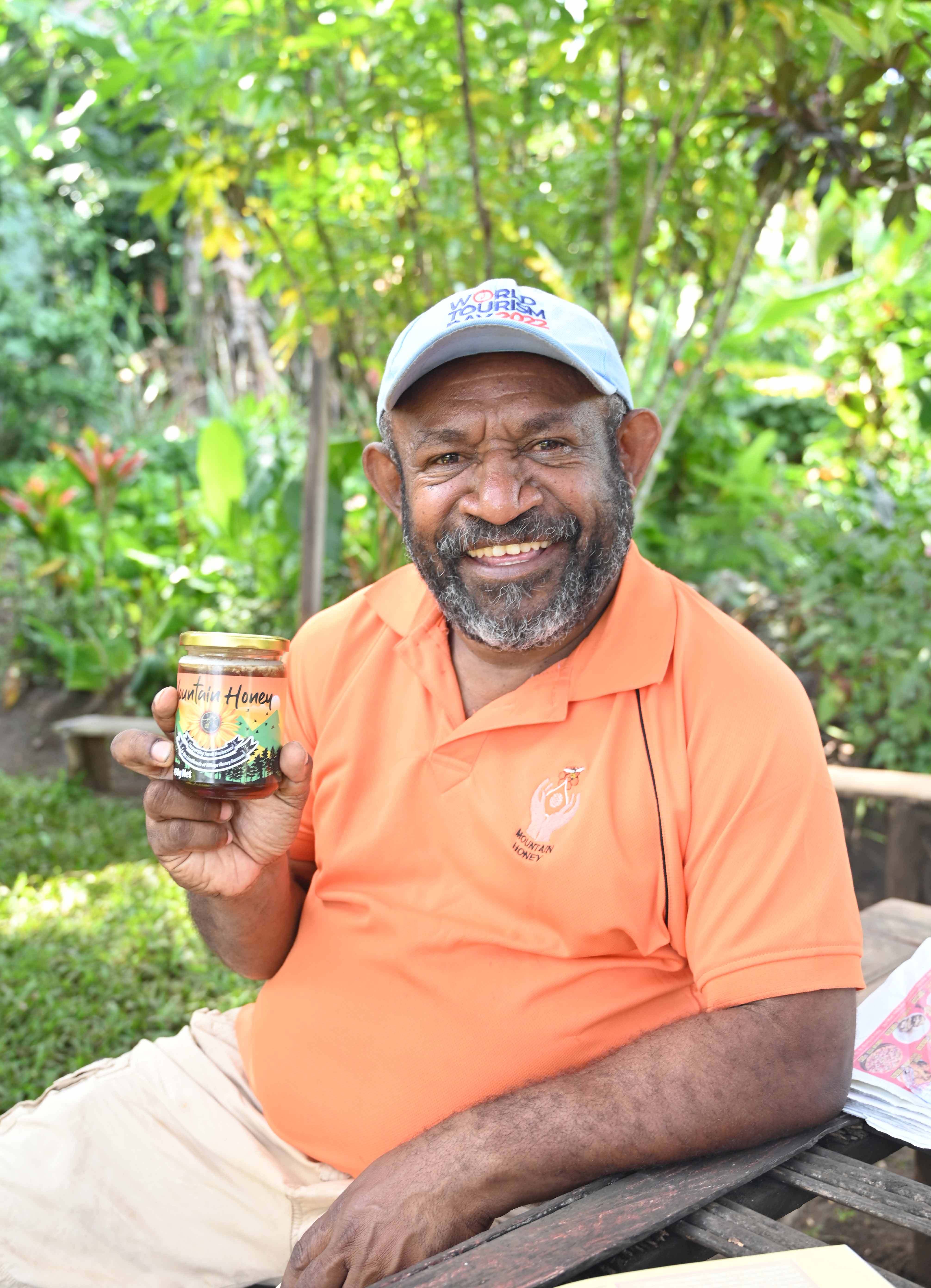 Buzzing with excitement Pacific Beekeepers to unite for inaugural